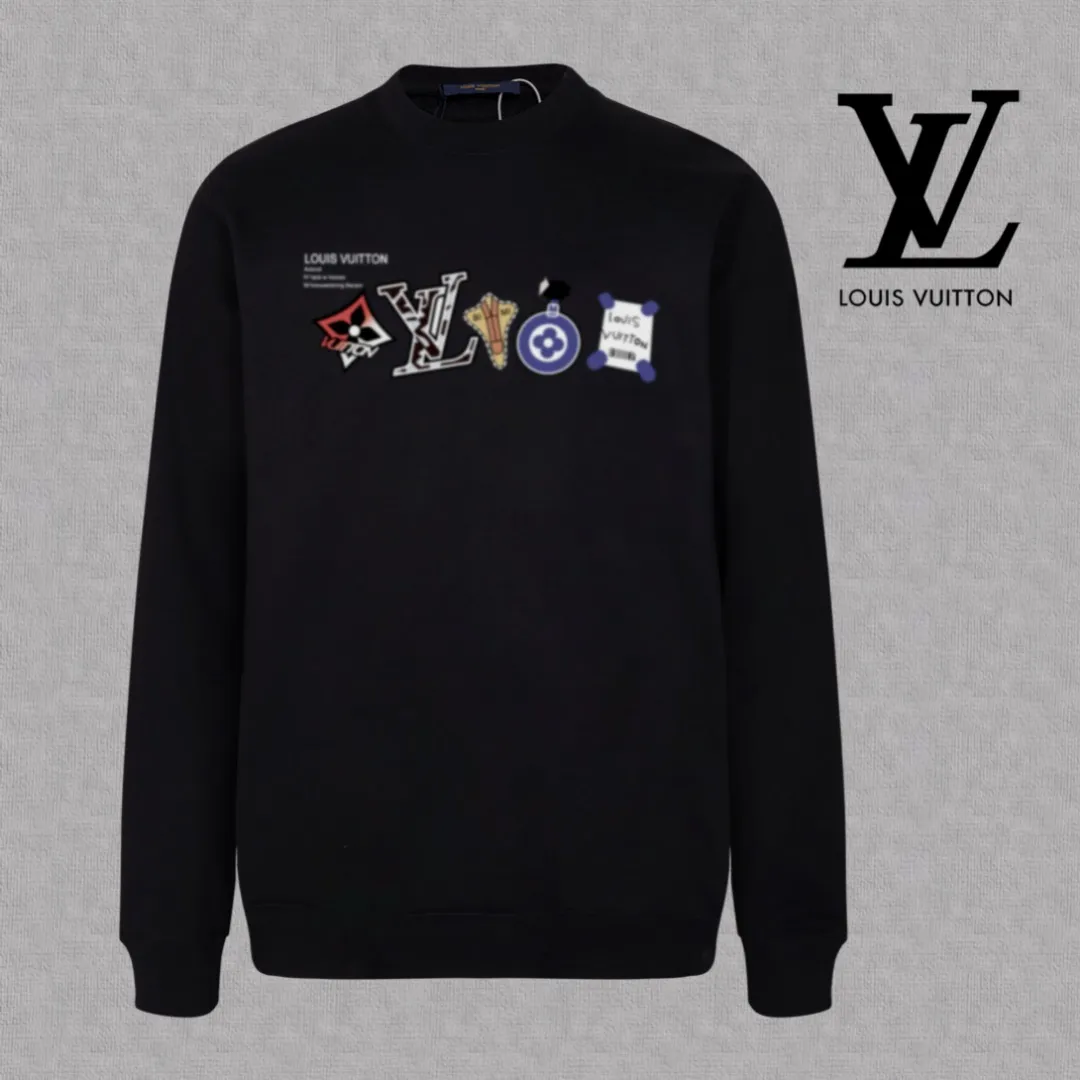 🅿️250 hot style on the shelves🔥❗ 💫〖Louis Vuitton LV〗 Fashionable round neck sweatshirt, casually matched with various styles, it is perfectly handsome😎The whole dress is made of double waistcoats, which makes the whole dress more three-dimensional. Not ordinary factories can do such fine work. The 2025 spring style counters are on sale, exquisite round neck terry sweatshirt, high-end double-strand pure cotton Customized drawstring ribs are dyed in the same vat and are complete with three standards. The chest craftsmanship adopts a simple and elegant pattern on the chest, which is easy to control for any age group! Fit and comfortable! Customized thickened 440g terry sweatshirt fabric, soft and comfortable to the touch, with a three-dimensional shape! 🙌🏻 It’s also very breathable, so it’s a versatile style that can be worn with any outfit! ✔Color: Black White Apricot Size: S M L XL 2XL